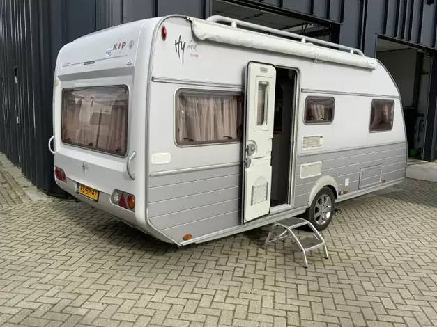 Kip Hyline 530 HYB Huisshow 16 t/m26 oktober