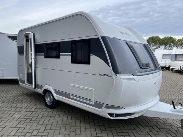 Hobby De Luxe 440 SF