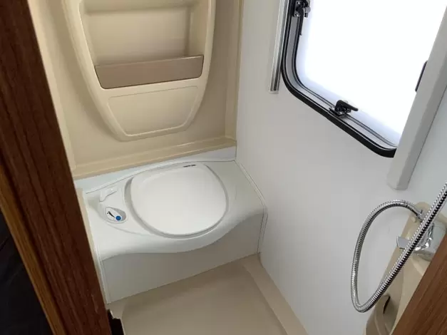 Adria Adora 563 TK Huisshow 16 t/m26 oktober