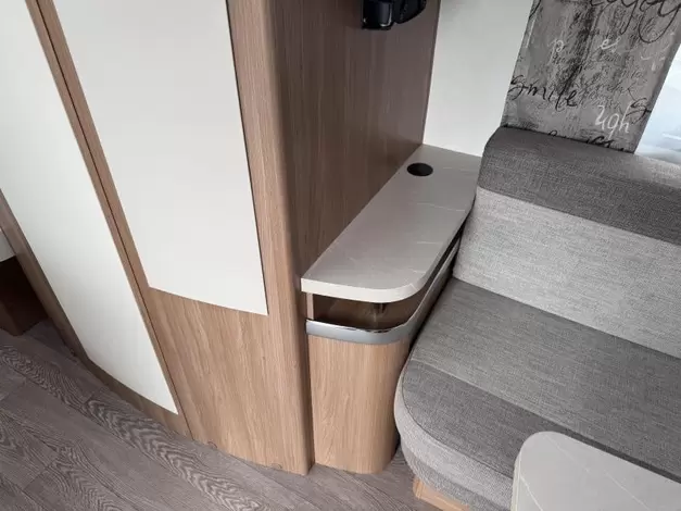 Hobby De Luxe 460 LU