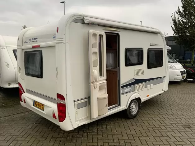 Hobby De Luxe 400 SF