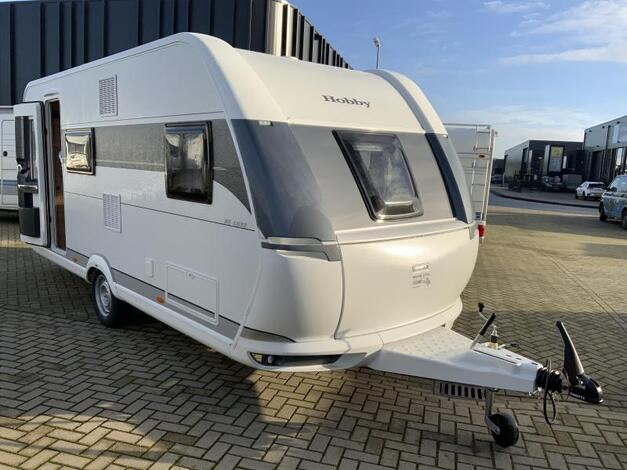 Hobby De Luxe 490 KMF