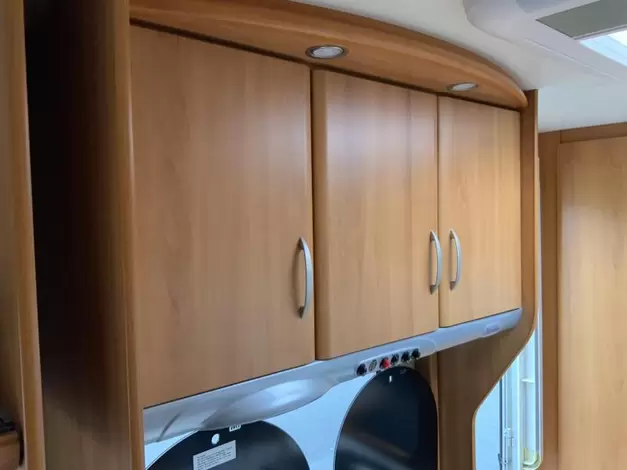 Hobby De Luxe 400 SB