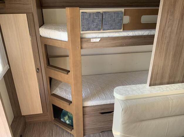 Hobby De Luxe 560 KMFE