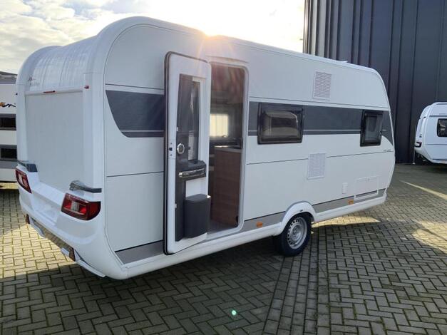 Hobby De Luxe 490 KMF