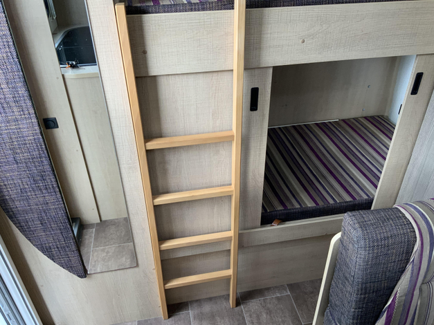 Bürstner Premio 485 TK Met hagelschade. (1059172)