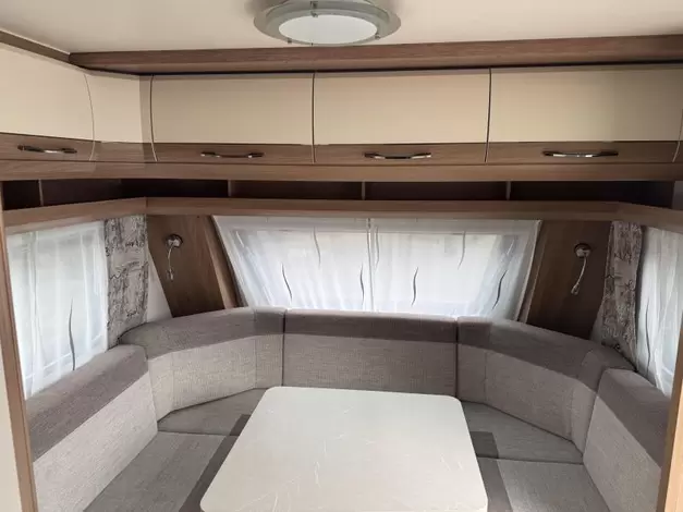 Hobby De Luxe 460 LU Huisshow 16 t/m26 oktober