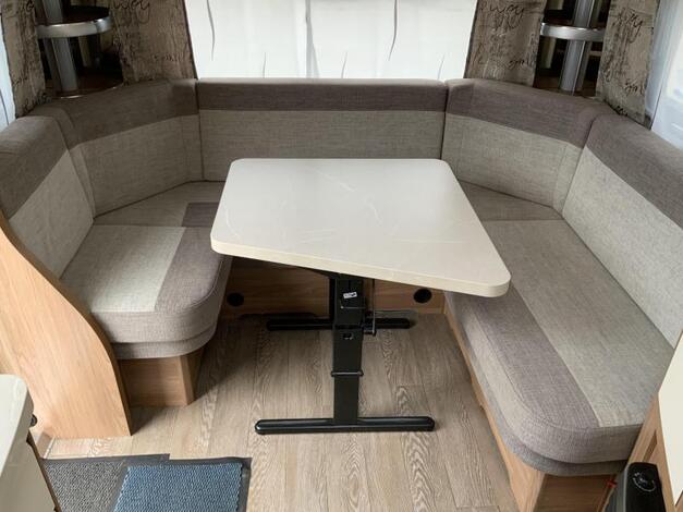 Hobby De Luxe 495 UL