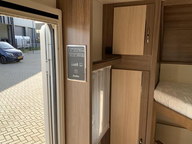 Hobby De Luxe 560 KMFE