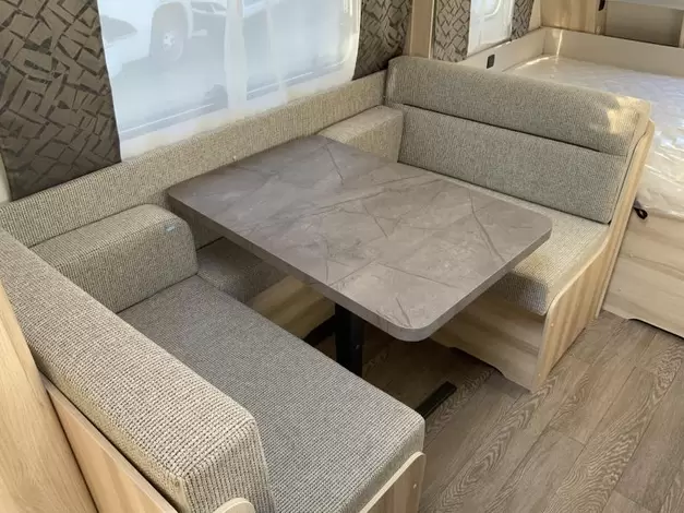 Hobby De Luxe 490 KMF Huisshow 16 t/m26 oktober