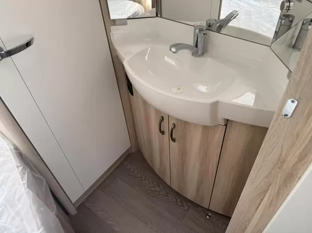 Hobby De Luxe 400 SFE Huisshow 16 t/m26 oktober