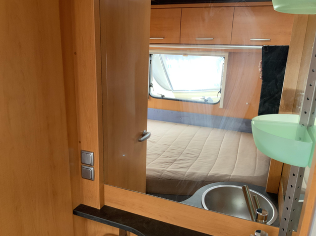 Eriba Living Pulse 465 Met lichte hagelschade. (1059177)