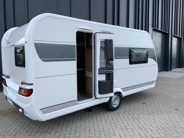 Hobby De Luxe 460 SFF