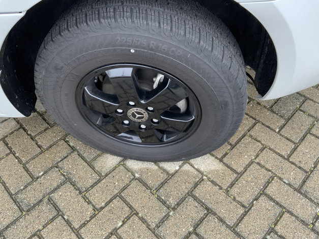 Hymer B-MCT 600 White-Line (1038931)