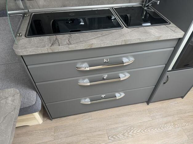 Hobby De Luxe 460 UFE