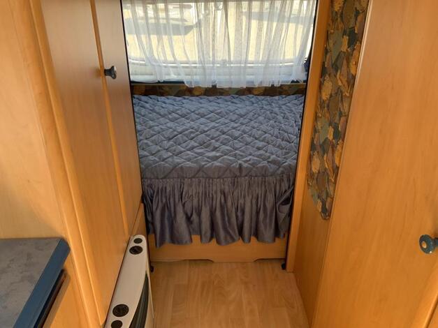 Hobby De Luxe 495 UF