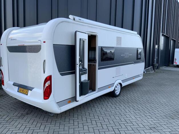 Hobby De Luxe 560 KMFE Hemelvaartsdag open