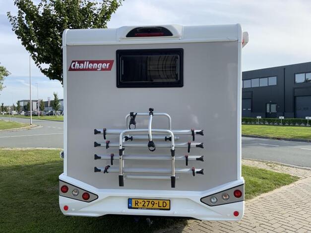 Challenger Graphite 380