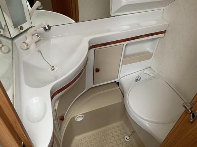 Hobby De Luxe 440 SF