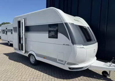 Hobby De Luxe 400 SFE Zondag 8 februari open