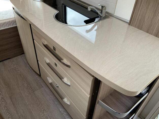 Hobby De Luxe 440 SF