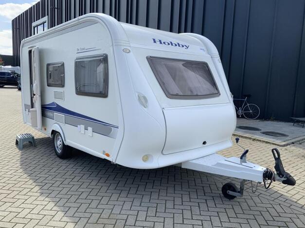 Hobby De Luxe 440 SF