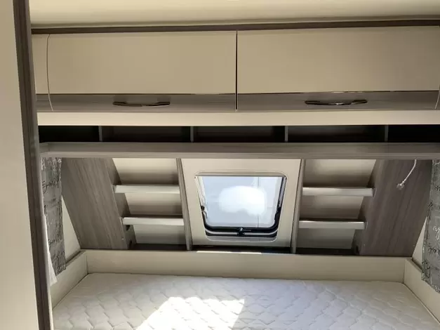 Hobby On Tour 390 SF