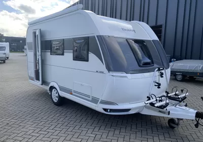 Hobby De Luxe 440 SF