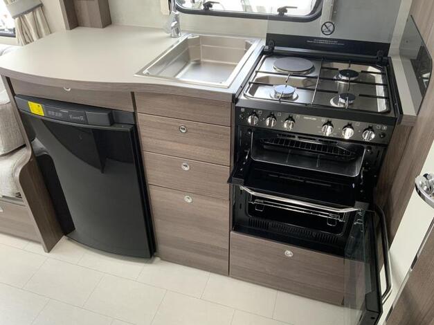 Elddis Affinity 520