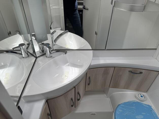 Hobby De Luxe 460 LU