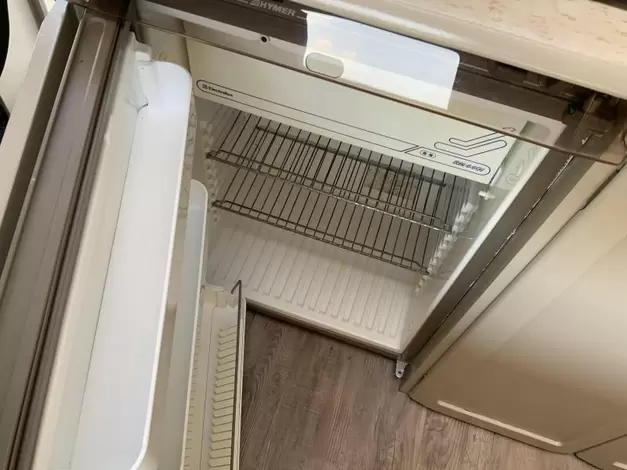 Hymer B654