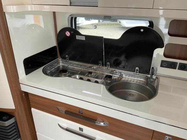 Hobby Excellent 560 LU