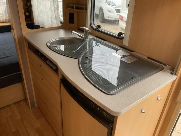 Dethleffs Camper 450 DB