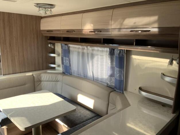 Hobby De Luxe 560 KMFE