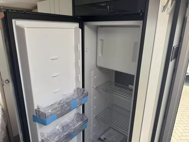 Hobby De Luxe 400 SFE