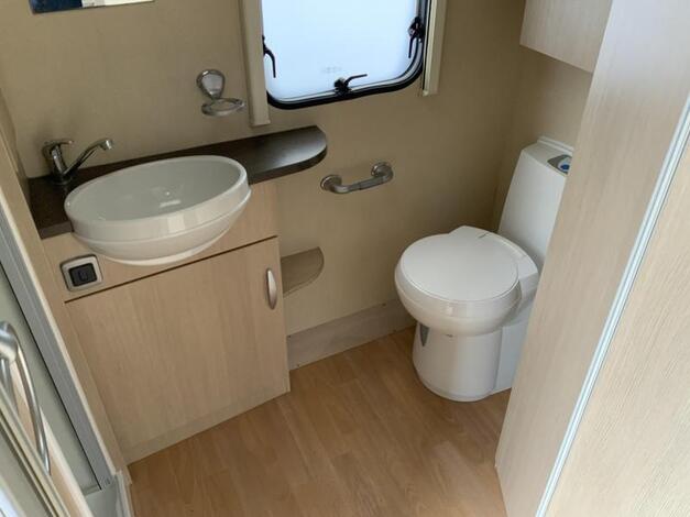 Sprite Europa 460 Badkamer + douchecab