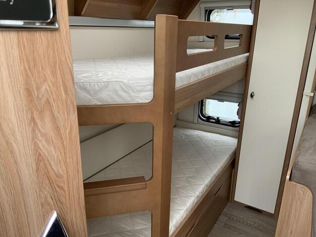 Hobby De Luxe 560 KMFE