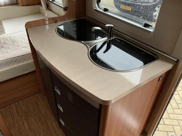 Hobby De Luxe 400 SF