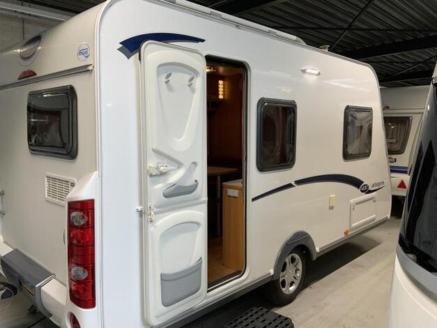 Caravelair Allegra 400
