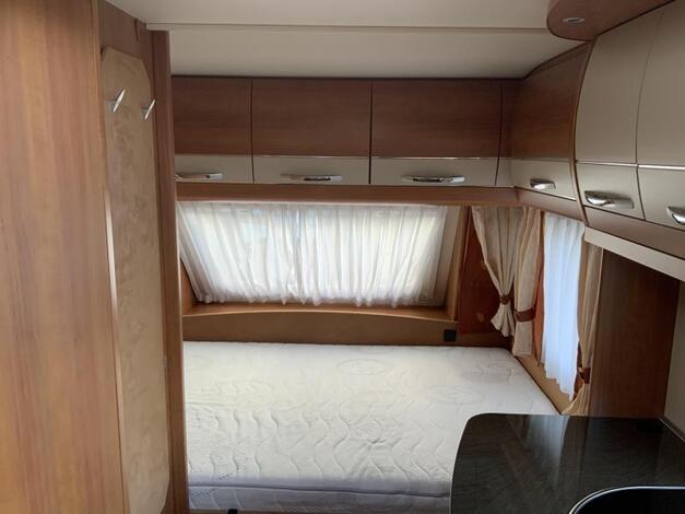 Hobby Excellent 440 SF
