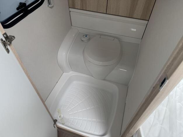 Hobby De Luxe 460 UFE