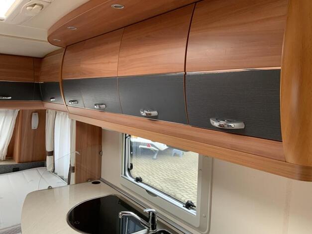 Hobby De Luxe 440 SF