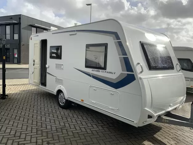 Caravelair Antares Family 486