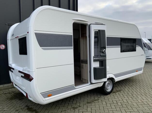 Hobby De Luxe 460 SFF Hemelvaartsdag open