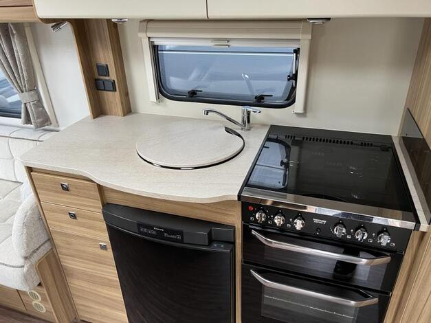 Elddis Avante 462