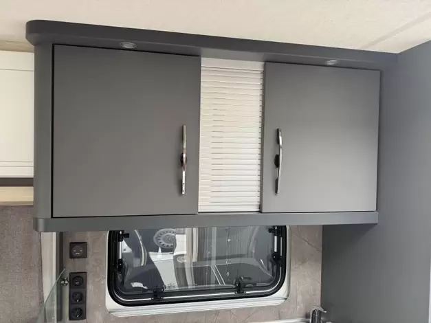 Hobby De Luxe 460 UFE