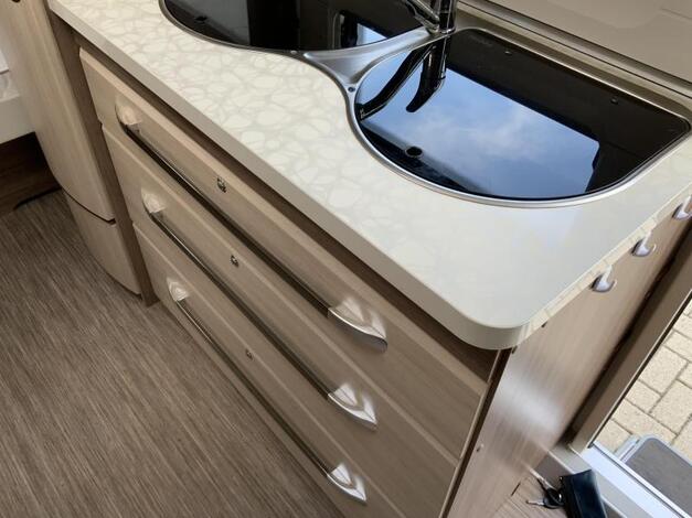 Hobby De Luxe 495 UL
