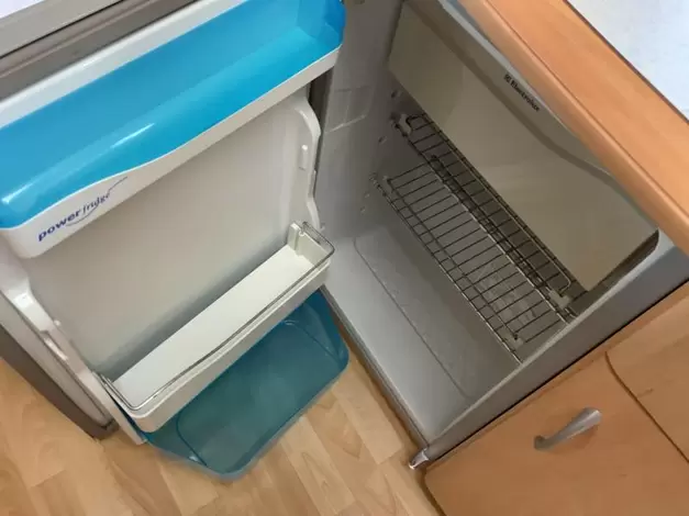 Hobby De Luxe 400 SF