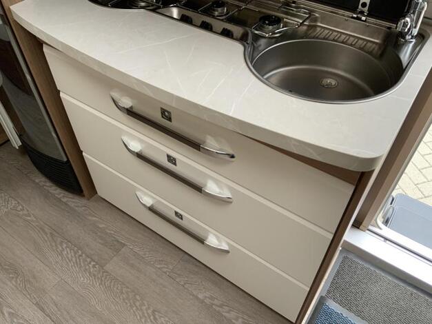 Hobby De Luxe 495 UL