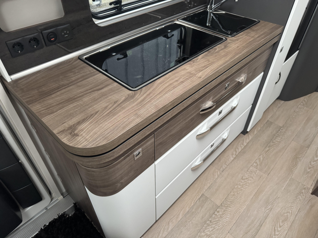 Hobby Excellent Edition 545 KMF